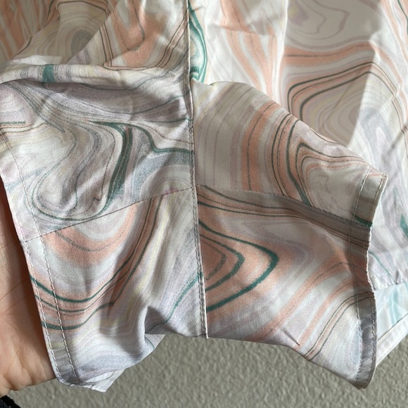 Women’s Old Navy Active Athletic Shorts Lined size large - Picture 3 of 9